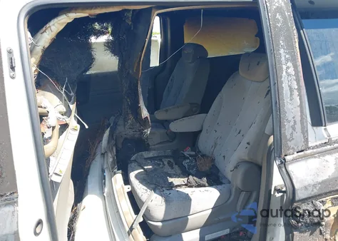 2008 Kia Sedona Lx из США, поврежденный, VIN KNDMB233586202841